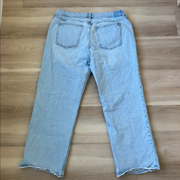 A&F - Curve Love The Baggy Low Rise Jeans - Picture 8 of 16